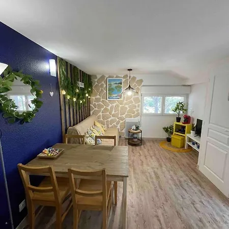 Les Pieds Dans L'eau Appartement Hyères